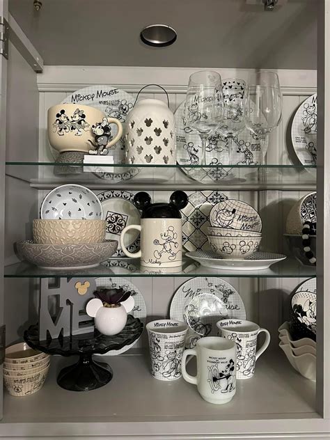 Pin by Pamela Dooley on For the Home- Interior | Disney kitchen decor ...