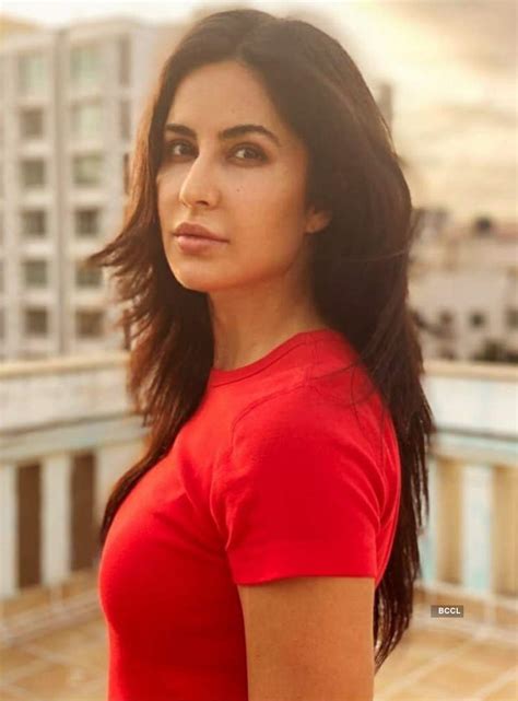 Photos of your favourite celebrities without any makeup Pics | Photos ...