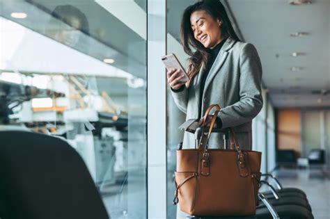 Platinum Reserve Credit Card Benefits | AMEX India