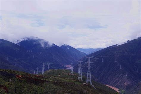 西藏昌都电网与四川电网联网500kV输变电工程