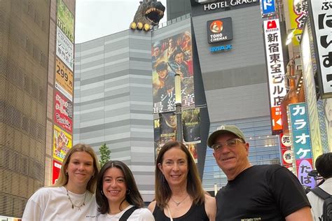 2025 Private Night Tour In Hidden Bars of Shinjuku (Kabukicho)