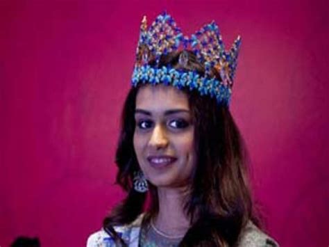 The issue of menstrual hygiene needs to be addressed: Manushi Chhillar