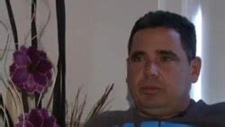 Cubanos varados en aeropuerto de Colombia llegan al fin a EE.UU.