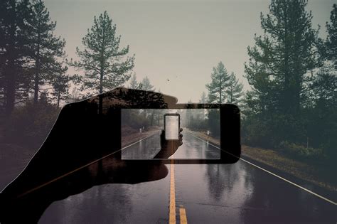 Transparent Phone Image Back View 的图像结果