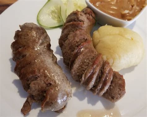 KINGSLEY'S HOTEL AND GASTRO PUB (Clark Freeport Zone) - Hotel Reviews ...