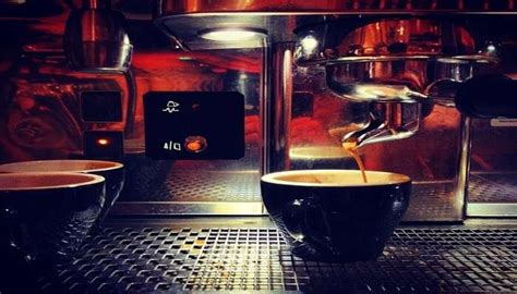 Taste The Delectable Food At These 7 Best Cafes In Bangkok!