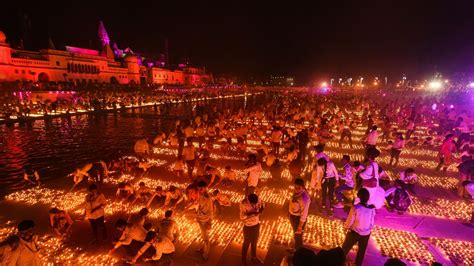 History created in Ayodhya as nearly 6 lakh diyas lit up Saryu banks on ...