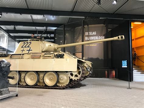 German Panzerkampfwagen V "Panther" in Overloon : r/TankPorn