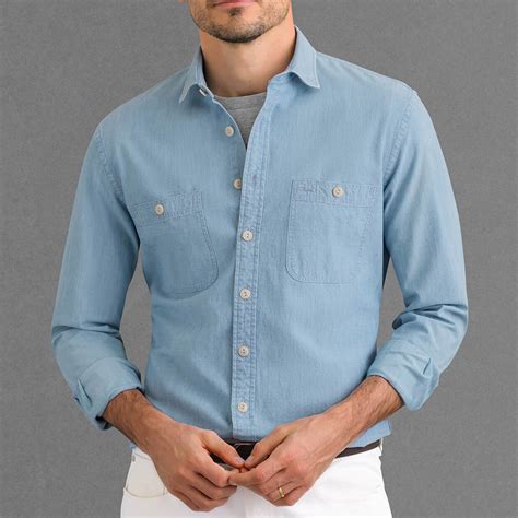 The 9 Best Men's Chambray Shirts - IMBOLDN