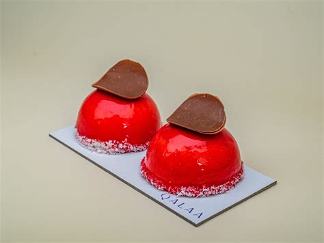 Dark Chocolate Raspberry Pastry – Qalaa