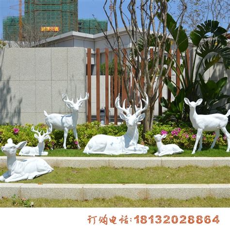 白山羊雕塑，玻璃钢动物雕塑