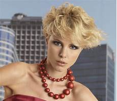 Pinned Up Hairstyles by Hair Pinned Up Or To Make It Look Like A Haircut Pinned Up Hairstyles