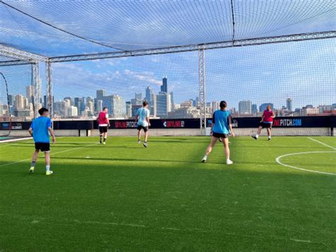 Rooftop Sportsfield 的图像结果