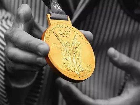 菲尔普斯的23枚奥运金牌到底值多少钱_藏趣逸闻_新浪收藏_新浪网