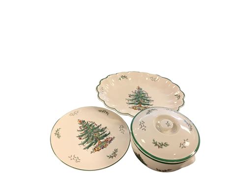 Lot - Spode “Christmas Tree” Dinnerware