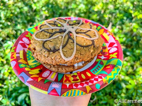 wdw 2023 disneys pop century resort everything pop shopping and dining ...