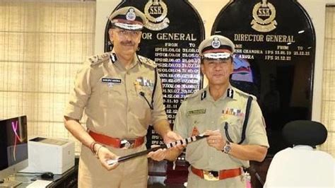 IPS Sujoy Lal Thaosen takes over as SSB DG - ips sujoy lal thaosen ...