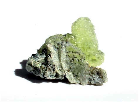 Crystal: Magnesium Hydroxide - Mg(OH)2 - SurfaceNet