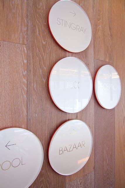 100 Classy Signage Design Ideas for Your Small Business | Inspirationfeed