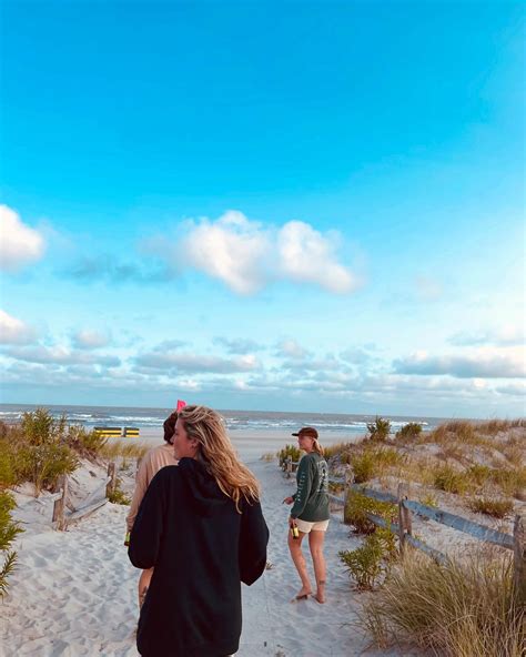 Madison Rose | love u all, can't wait for fall 🍁 | Instagram