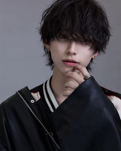 Pin by Dr Acula on Alt/Goth fashion | Asian haircut, Japanese men ...