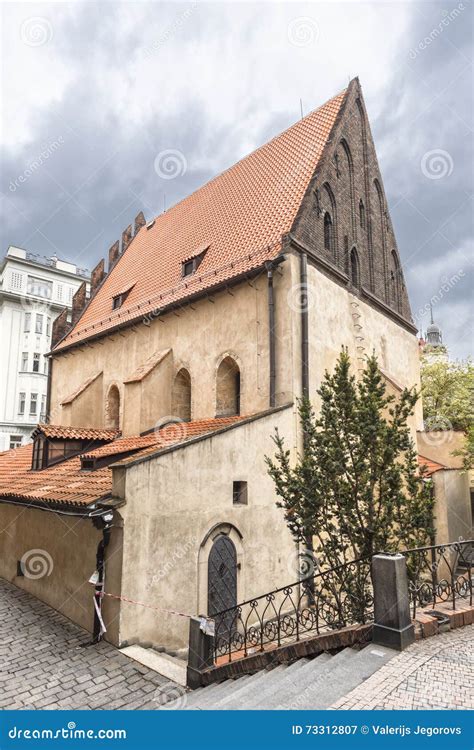 The Old New Synagogue editorial photography. Image of prague - 73312807