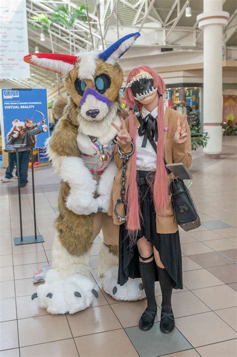 Midland Comic Con brings heroes, villains and dinosaurs together