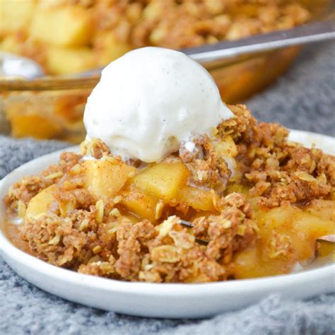Vegan Apple Crumble Dessert - Veggie World Recipes