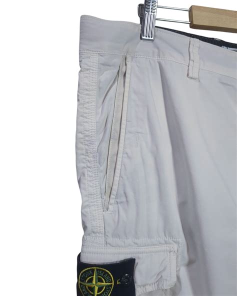 Stone Island 2015 Cargo Shorts - (W38 x L20) – The Cold Hills - Vintage ...