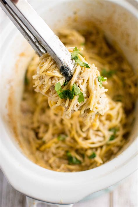 Slow Cooker Simple Chicken Spaghetti - Slow Cooker Gourmet