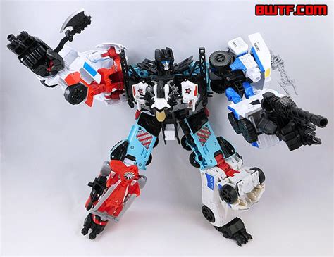 Image result for Combiner Wars Defensor