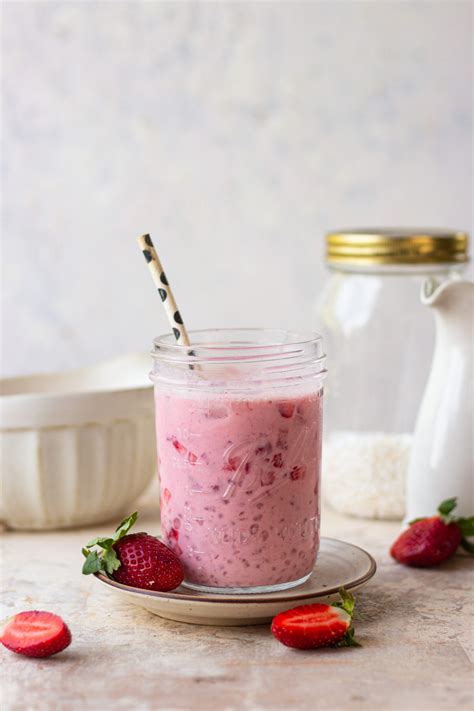 KOREAN STRAWBERRY MILK - Bake with Shivesh