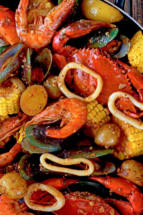Cajun Seafood Boil - Foxy Folksy
