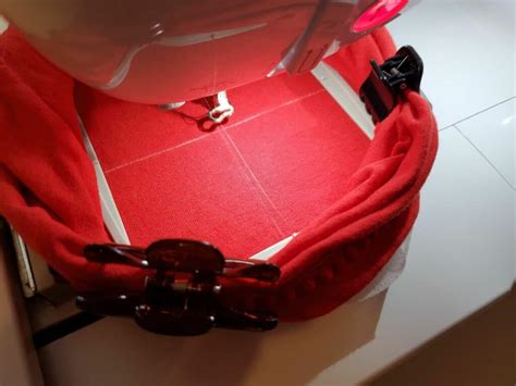 How to Use a Embroidery Sewing Machine 的图像结果