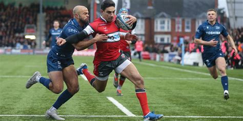 Santi Carreras in English Premiership 2024-2025 Team of the Season ...