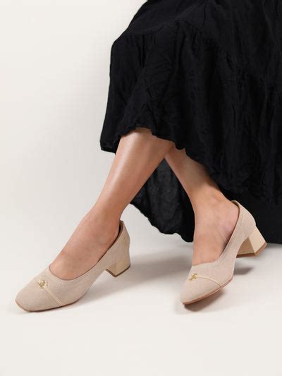 Latest Collection of Women Footwear & Bags ️ Comfort - Monrow – Monrow ...