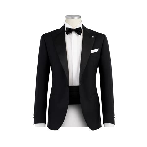 CLASSIC TUXEDO WITH CUMMERBUND – Tailor On The Road