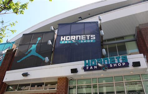 Hornets Fan Shop | Spectrum Center Charlotte
