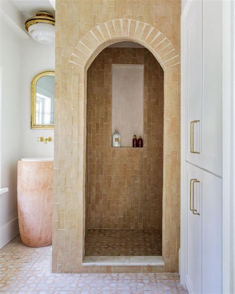 11 Vibrant Spanish-style bathroom tile ideas | Atlas Ceramics