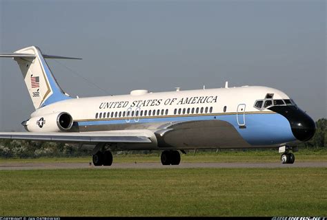 Spot the Difference: McDonnell Douglas DC-9 vs BAC 1-11