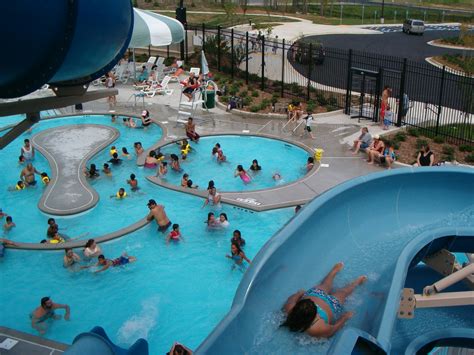 Frances Meadows Aquatic Center - Lose Design