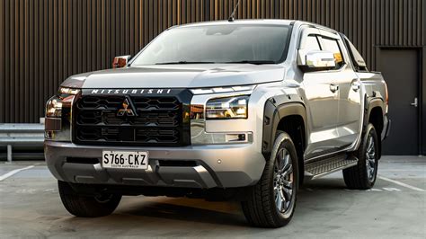 Mitsubishi Triton vs Toyota HiLux Comparison | CarExpert