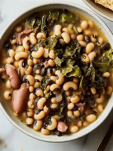 Delicious New Year's Black-Eyed Peas for Good Luck and Flavor