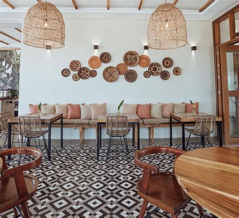 6 Floor and Wall Tile Design Ideas For Cafe & Restaurants