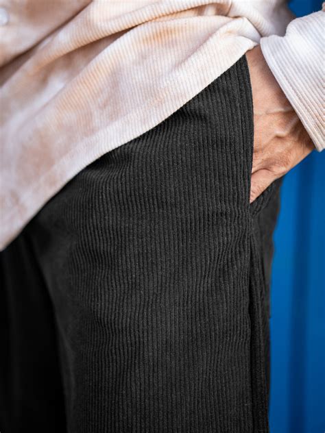 Baggy Fit Black Corduroy Pant – ManiacLife.com