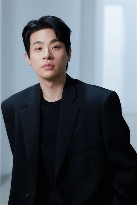 Park Jeong-min says visually impaired father couldn't watch his dual ...