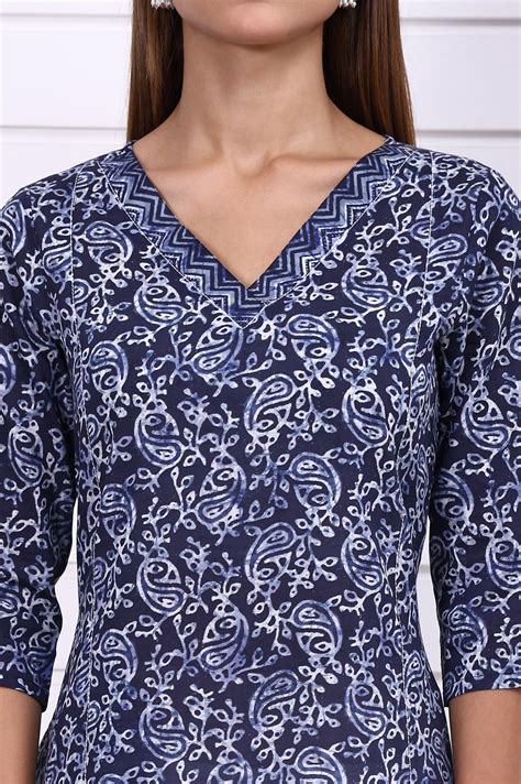 Buy Blue Batik Printed Pure Cotton Straight Casual Kurta Online for ...