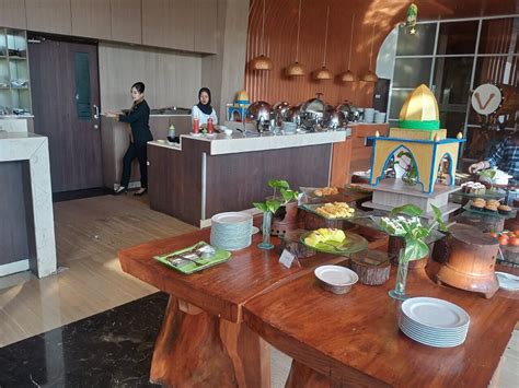 HOTEL SANTIKA BANYUWANGI (Java) - Hotel Reviews, Photos, Rate ...