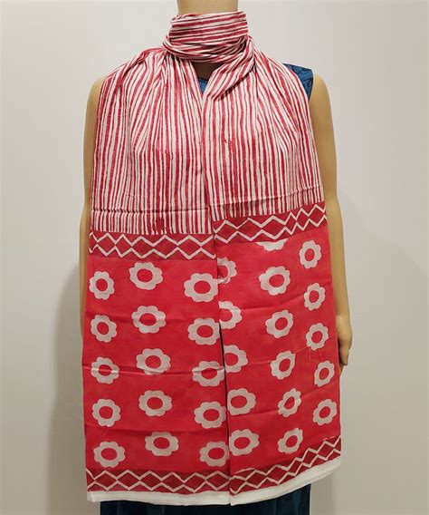 Red white hand block printed cotton dupatta – GoSwadeshi