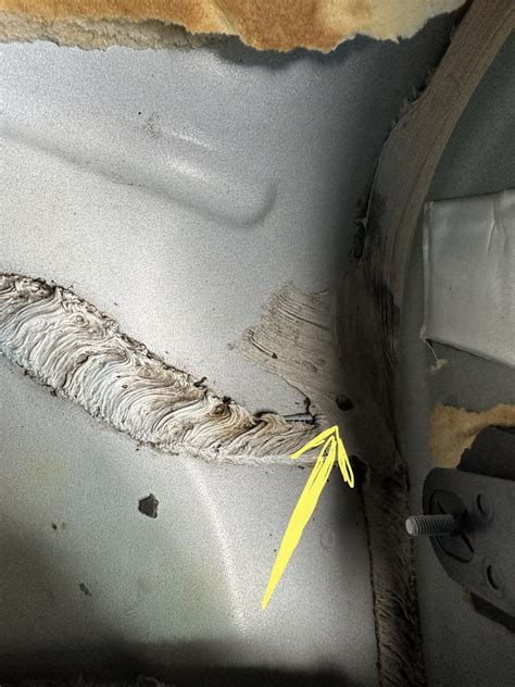 2017 Jeep Cherokee Latitude v6 Wet passenger floor | 2014+ Jeep ...